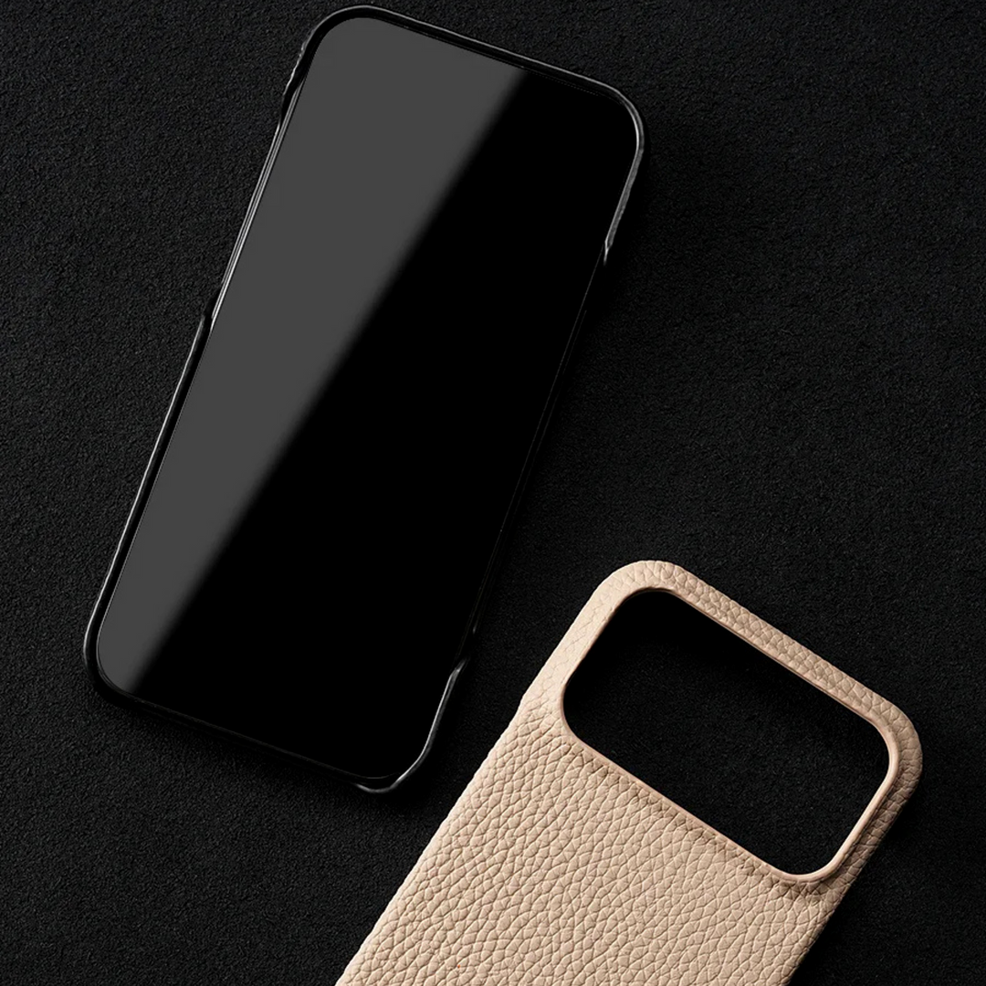 Patina Leather Iphone 17 Case